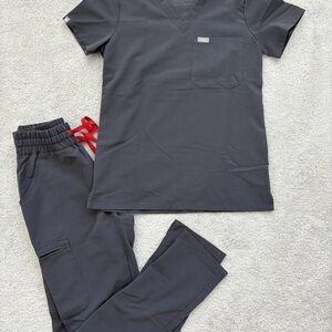 Figs Charcoal Scrub Set with Red Accents